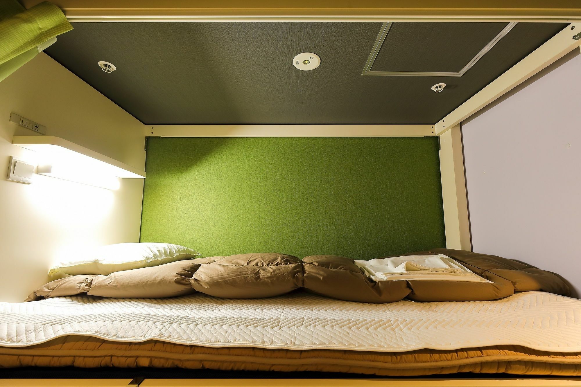 Guesthouse Kobe Nadeshikoya Экстерьер фото